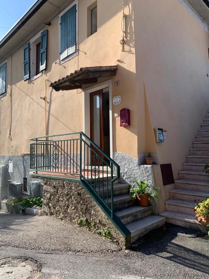 Casa Lisetta, 3-Room Apartment With Lake View Torri Del Benaco Esterno foto