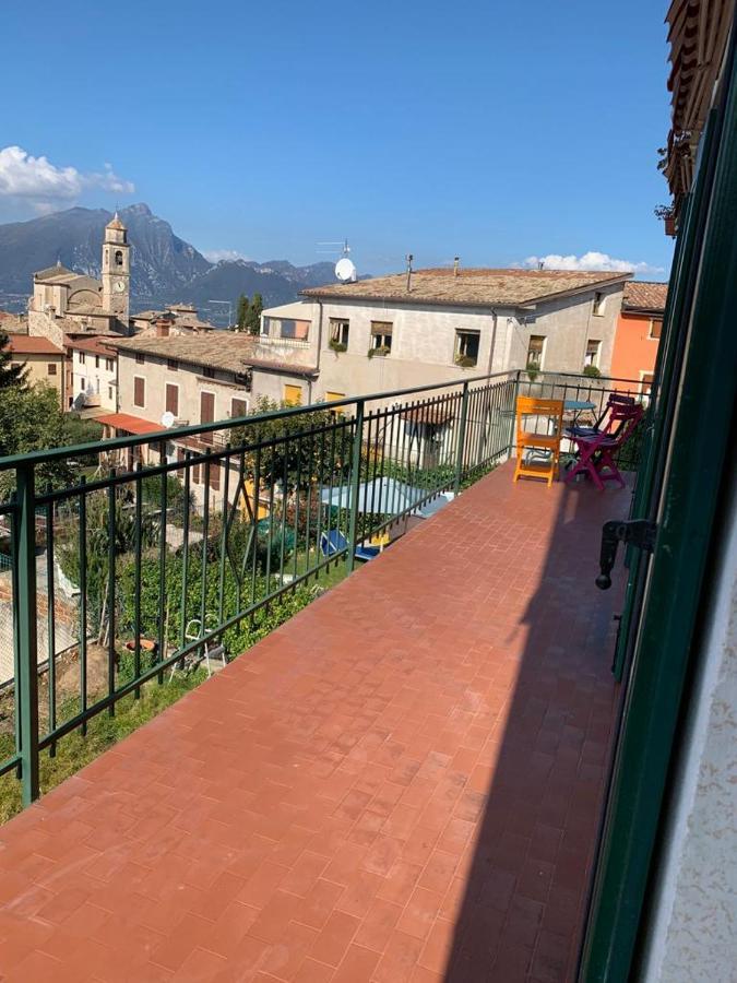 Casa Lisetta, 3-Room Apartment With Lake View Torri Del Benaco Esterno foto